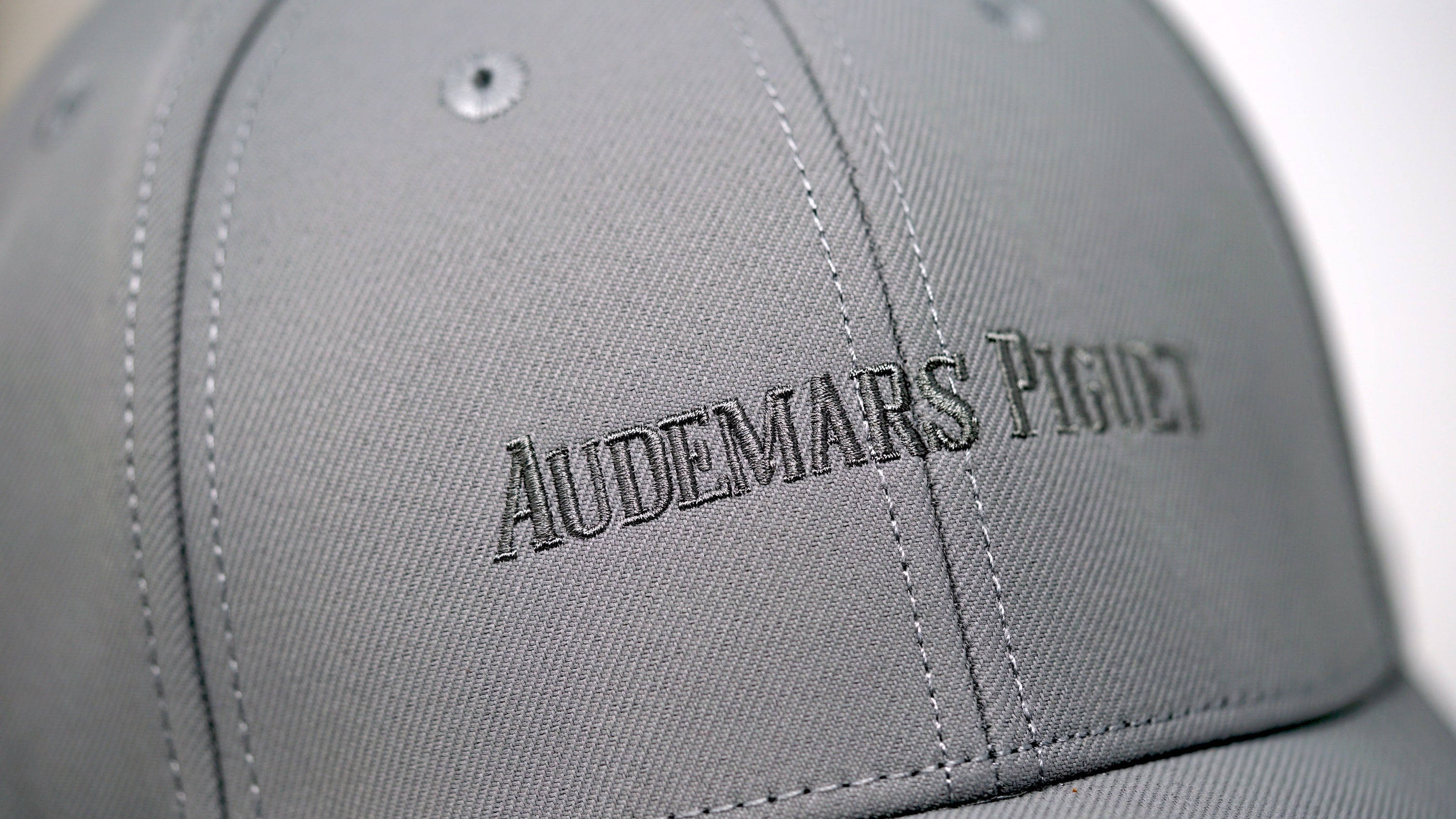 TIME TRADERS | Audemars Piguet Luxury Hat Gray with Light Gray