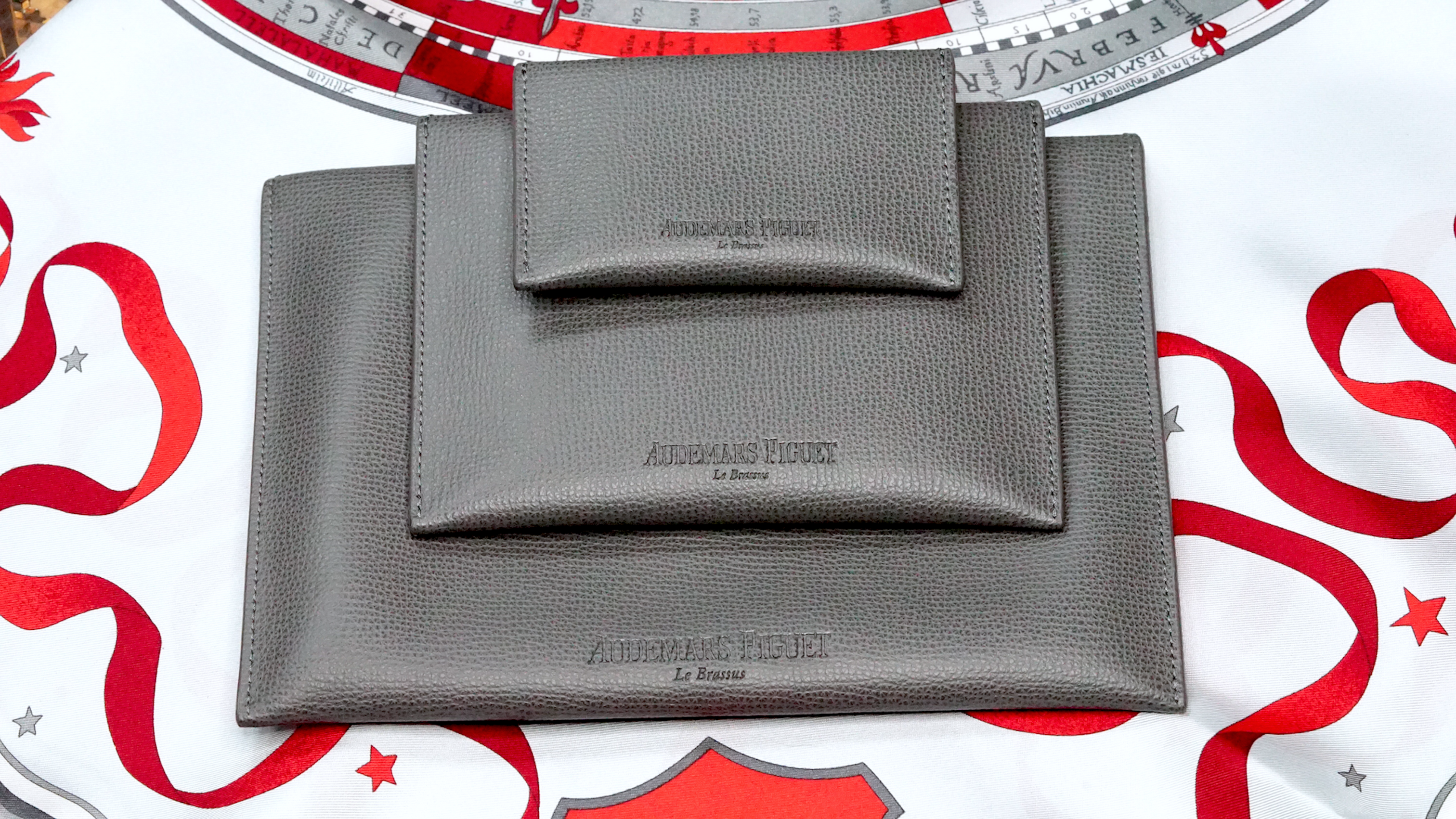 TIME TRADERS | Audemars Piguet Luxury Leather Pouch Set – Time