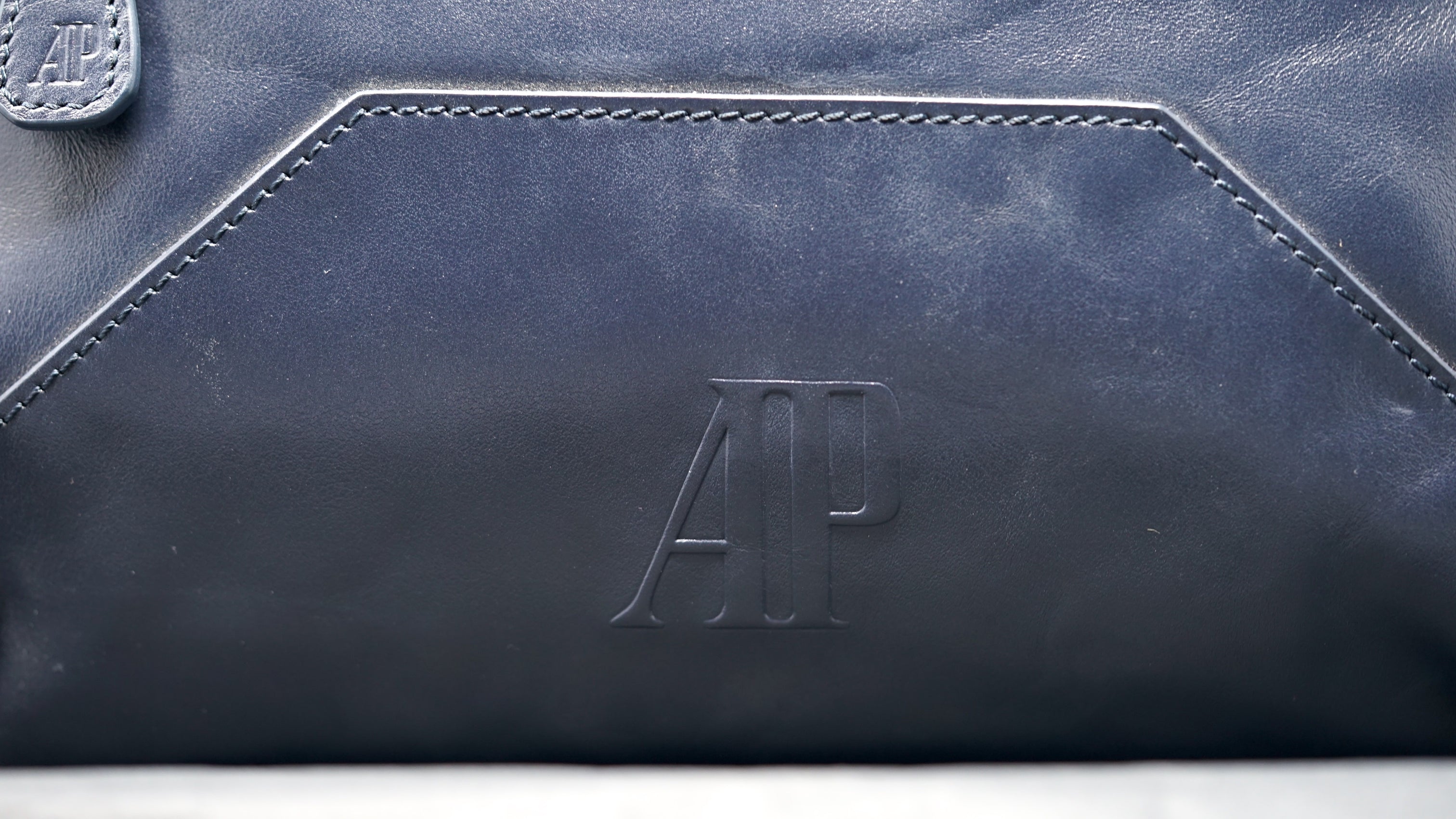 TIME TRADERS | Audemars Piguet Blue Leather Watch Bag – Time