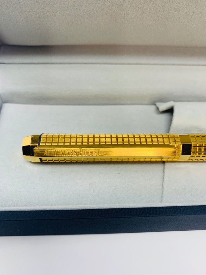 Yellow Gold Royal Oak Pen Cap with Audemars Piguet logo