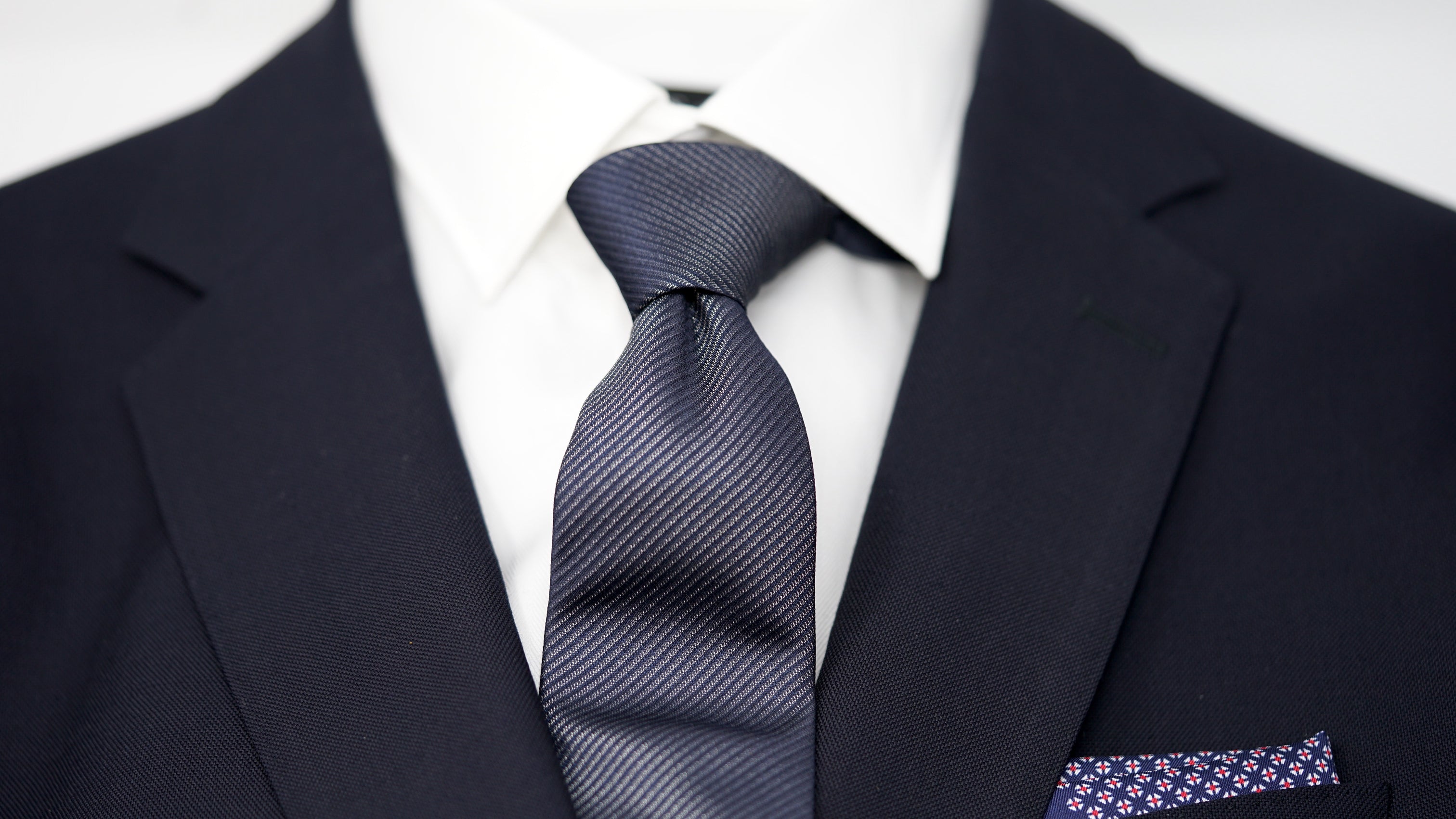 希少品 AUDEMARS PIGUET オーデマピゲ ネクタイ ダークネイビー TIME TRADERS | Audemars Piguet Royal Oak Mens Dark Blue Tie – Time
