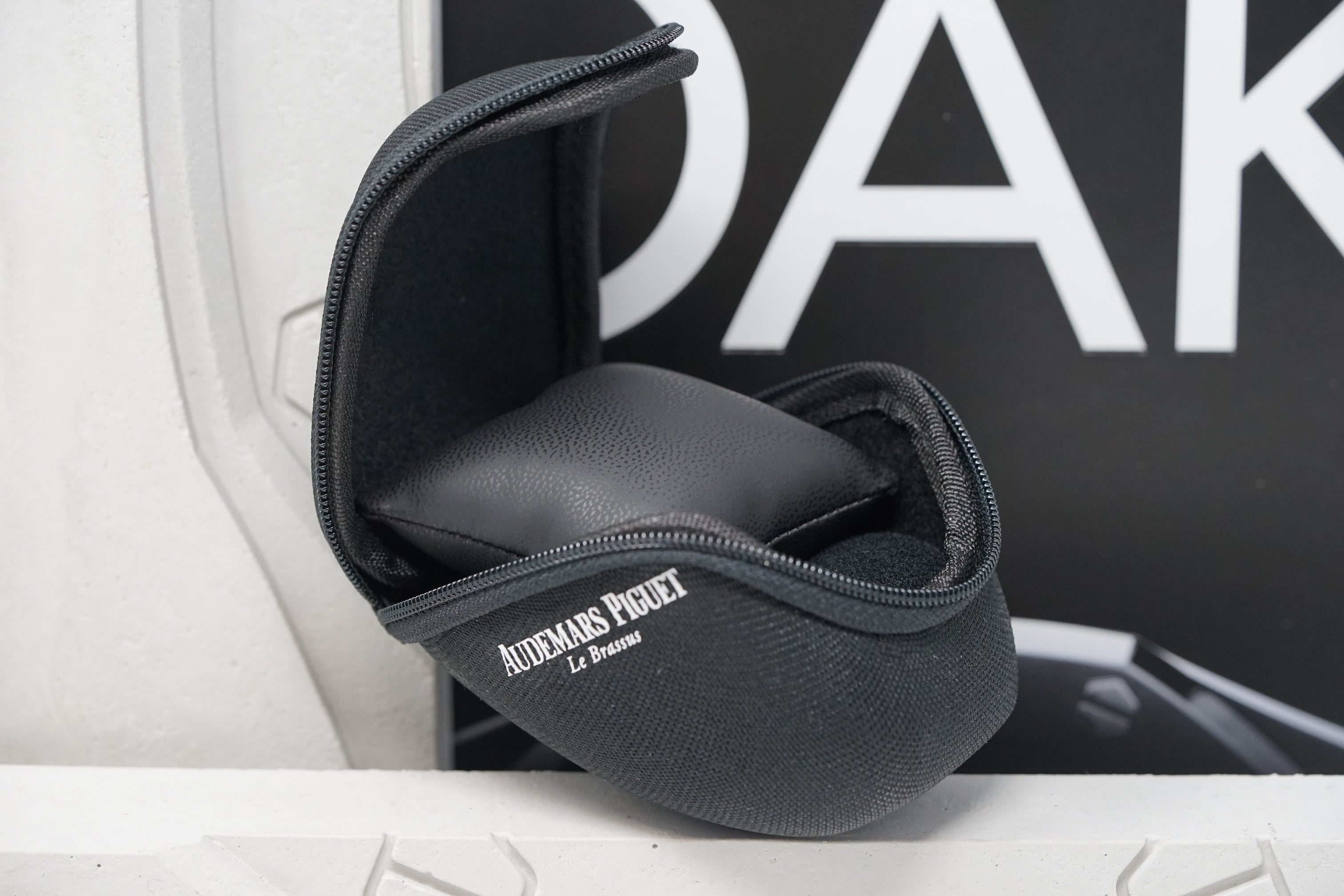 TIME TRADERS | Audemars Piguet Royal Oak Black Watch Case – Time