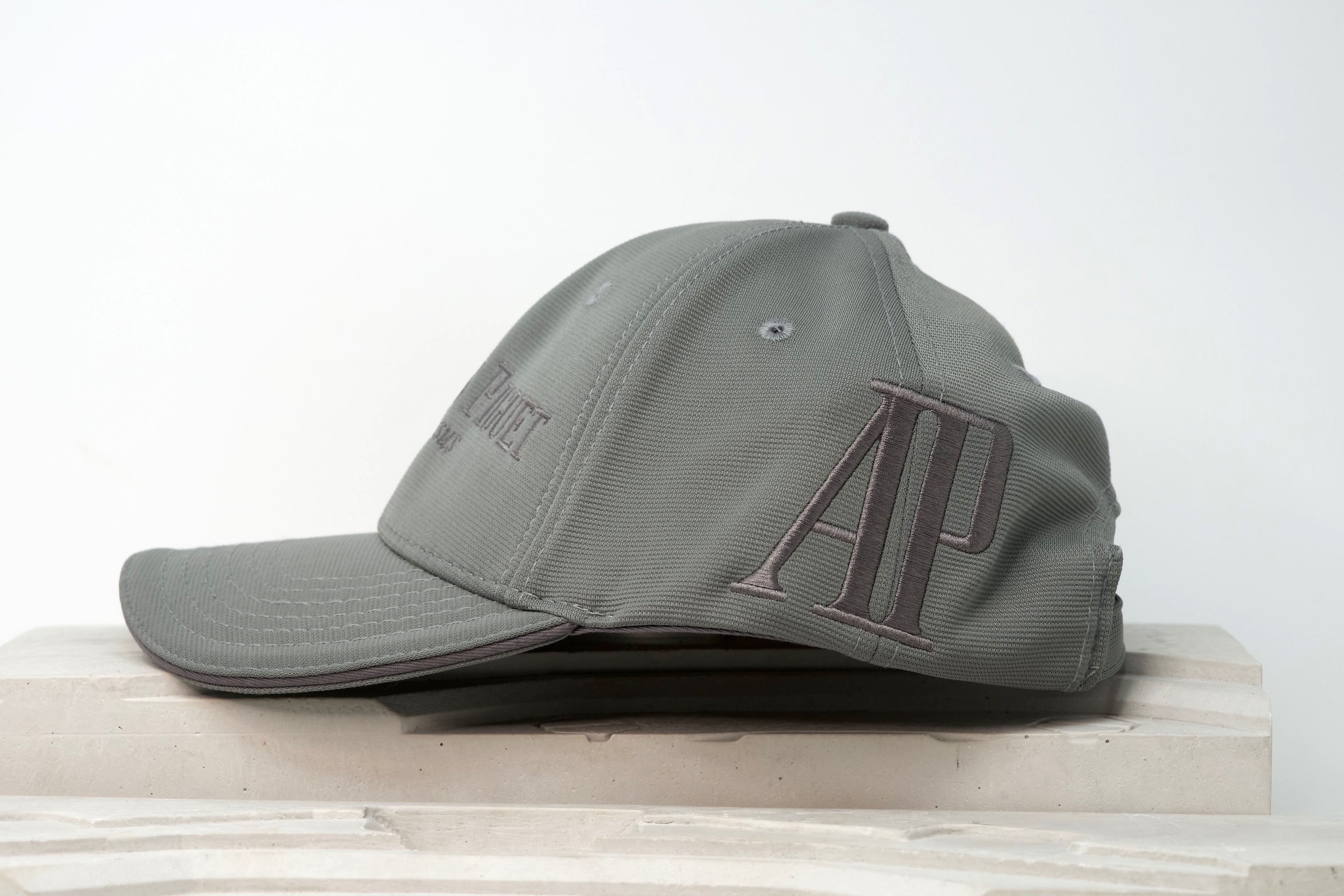 TIME TRADERS | Audemars Piguet Royal Oak Sports Hat Gray and